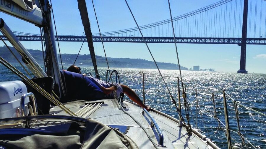 Private Sailing Boat Tour Lisbon with a drink: 2 to 8 Hours - Choosing your time: 2 to 8 hours, and how to match your energy