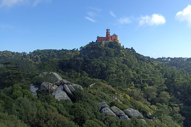 Private Sightseeing Tour Sintra Mountains Cabo da Roca - Stop 1: Palacio e Parque Biester, a quick climb with a fairy-tale flavor