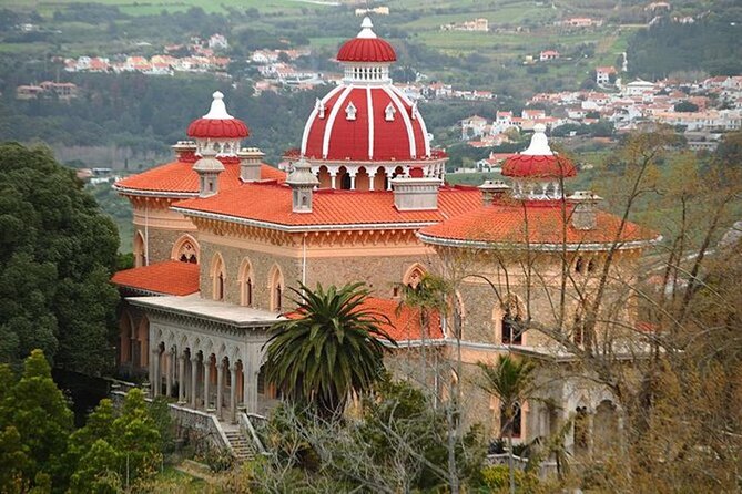 Private Sintra Tour : Pena Palace & Regaleira Tickets - Wandering Centro Historico de Sintra with an hour to smell the pastries