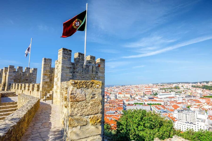 Private Tour (3-H): Belém, Cristo rei & Lisbon Sightseeing - Praça do Comércio: Riverfront Classic Lisbon With Big Square Energy