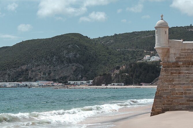 Private Tour: Arrábida Natural Park and Sesimbra Day Trip from Lisbon - Sesimbra Castle and church tiles: ocean views with local context