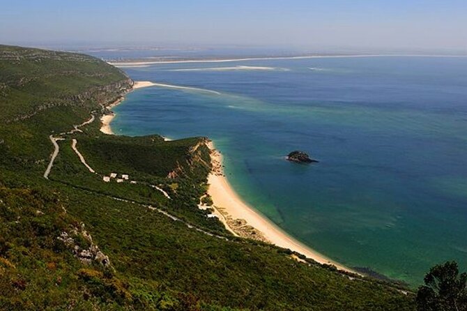 Private tour Arrábida, Sesimbra from Lisbon - Christ the King at Cristo Rei, with a Quick Context Stop