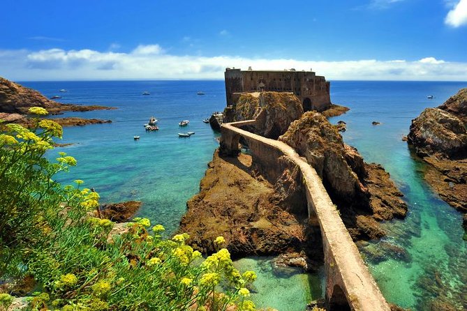 Private Tour: Berlenga Grande Island Day Trip from Lisbon - Lisbon to Peniche, where the day starts with good momentum
