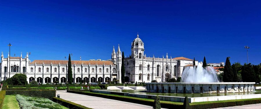 Private Tour: Cristo Rei, Belem, São Jorge Castle, 360°View. - Belém: Portugal’s Maritime Stage and the Best Food Stop in Sight