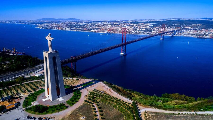 Private Tour: Cristo Rei, Belem, São Jorge Castle, 360°View. - Pickup in Comfort, Then Out the Door Fast