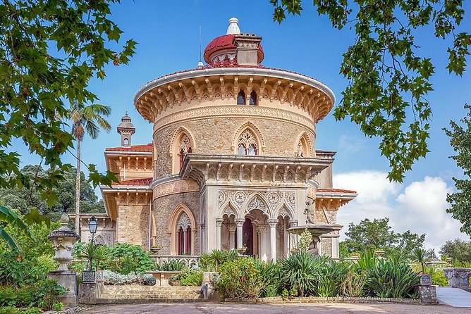 Private Tour: Discover the best of Sintra in 1 day avoiding queues - Stop 3: Castelo dos Mouros and the view-from-the-top feeling