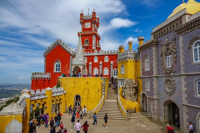 Private Tour: Discover the Best of Sintra in a half-Day Tour - Castelo dos Mouros: the Moorish fortress viewpoint you’ll remember