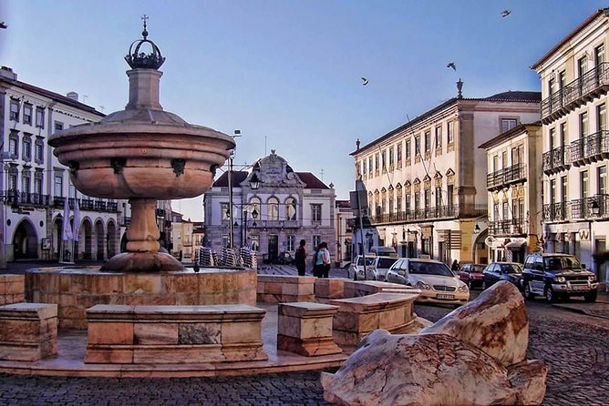 Private Tour Evora and optional Wine Tasting From Lisbon - Strolling the historic center: where Évora earns UNESCO status