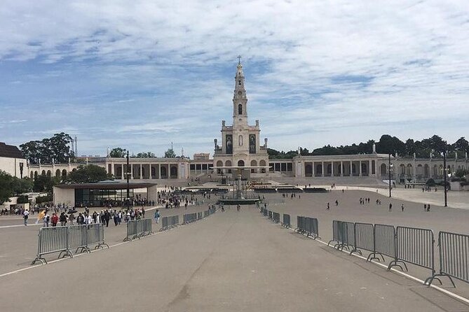 Private tour Fátima - half day - Stop 2: Casa de Francisco and Jacinta Marto for the family-scale story