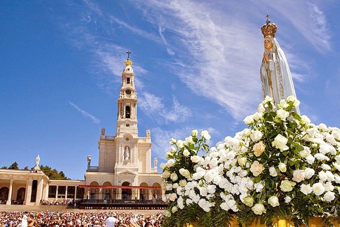 Private tour for 1 to 4 people: Fátima, Batalha, Nazaré and Óbidos - Key highlights that make this tour worth your attention