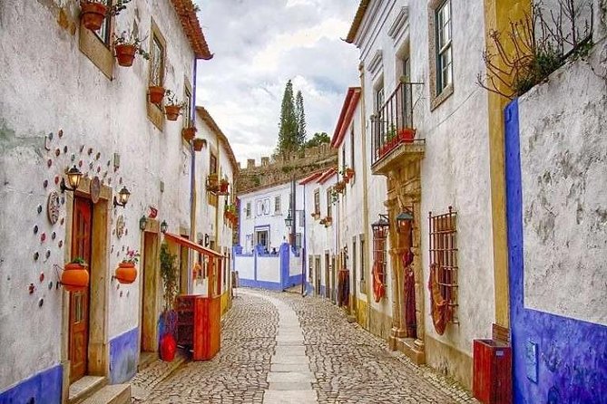 Private tour for 1 to 8 people: Fátima, Batalha, Nazaré and Óbidos - Price and value: why $144.18 can make sense for a private day