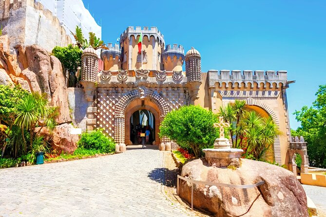 Private tour from Lisbon:Sintra Pena Palace Cabo da Roca, Cascais - What’s Included, What’s Not, and How to Plan Meals