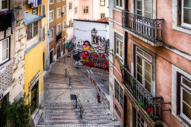 PRIVATE TOUR full day 7 Hills of Lisbon - Your guide and the private experience (Nunon’s kind of service)