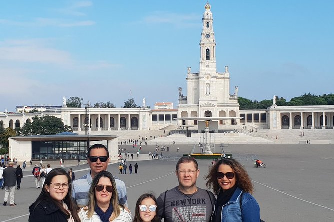 Private Tour Full Day Fátima - Porto - Óbidos - from Lisbon - Ribeira along the Douro: old streets, quick river time, UNESCO vibes
