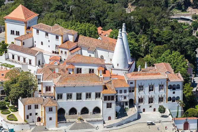 Private tour half day Sintra-Cabo Roca-Cascais-Portuguese Riviera - Cascais historical center and Boca do Inferno viewpoints