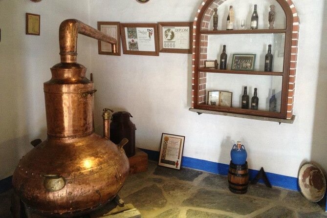 Private Tour in Evora and Monsaraz with Wine Tasting - Chapel of Bones plus Igreja de São Francisco: striking stops with different moods