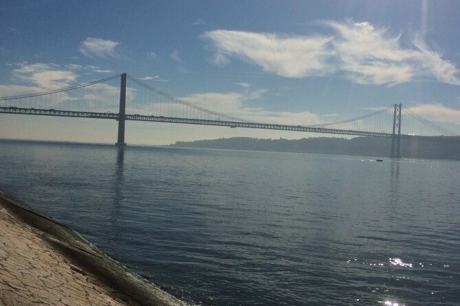 Private Tour in Lisbon - Baixa Pombalina to the Tagus, then a ride that hits hard