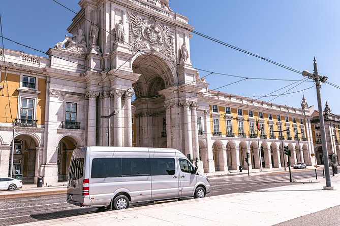 Private Tour Lisbon - Portuguese Parliament and Avenida da Liberdade: Classic Lisbon by the Window
