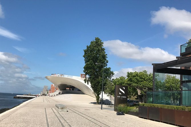 Private tour Lisbon - full day - Jerónimos Monastery: Manueline architecture tied to the Discoveries