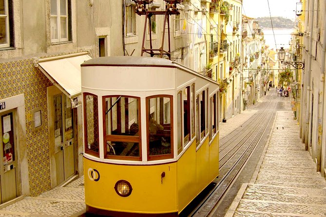 Private tour Portugal 4 days from Lisbon - Who this tour suits best, and who might want to tweak it