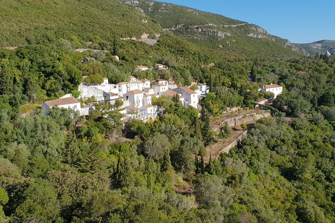 Private Tour Sesimbra Blue Coast - Stop 1: Cristo Rei at Santuario Nacional de Cristo Rei