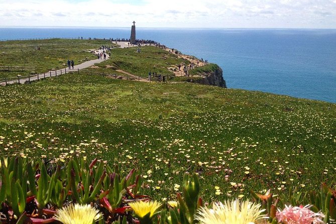 Private Tour: Sintra and Cascais Day Trip from Lisbon - Sintra Town Time: Lunch Choices and the Art of Not Over-Scheduling
