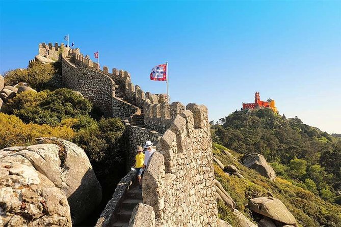 Private Tour - Sintra and Lisboa - Sintra National Palace: how to make the most of the 1-hour inside visit