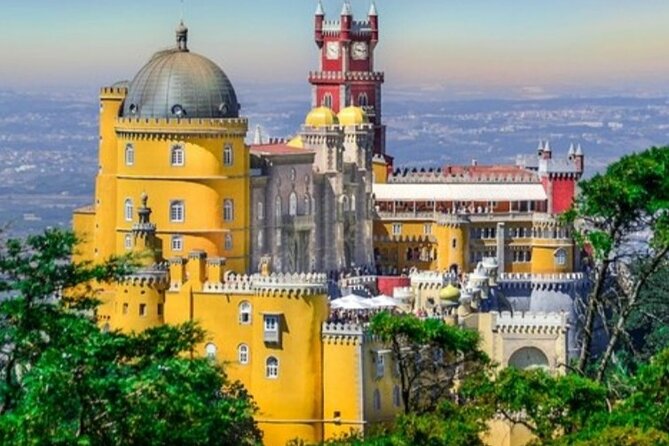 Private Tour Sintra & Cascais - Sintra’s historic center and the trapse of the seven-fold pastry