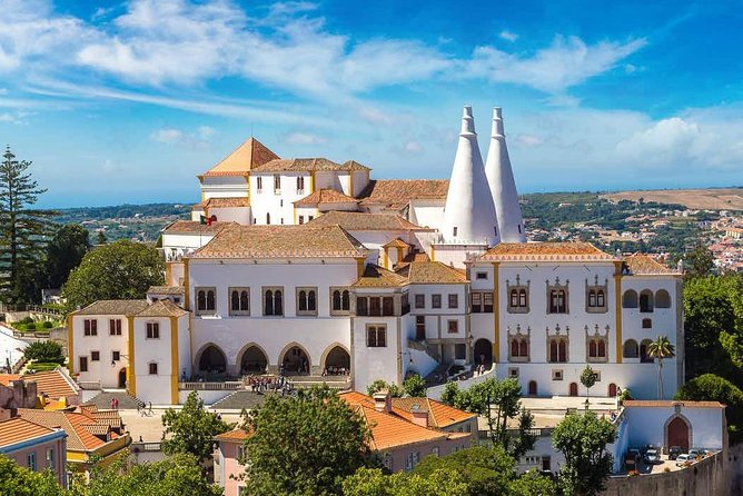 Private Tour Sintra, Pena Palace, Quinta Regaleira, Cabo Roca, Cascais - Entering Pena Palace without the usual scramble
