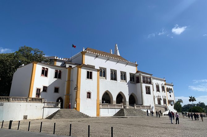 Private tour to Sintra, Cabo da Roca and Cascais Half Day - Cabo da Roca, the lighthouse area, and staying safe at the cliffs