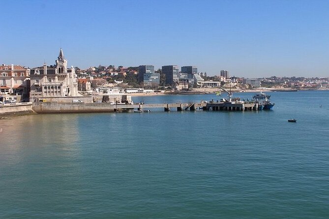 Private tour to Sintra, Cabo da Roca and Cascais Half Day - Cascais Centro Historico and the Bay of Cascais in about 30 minutes