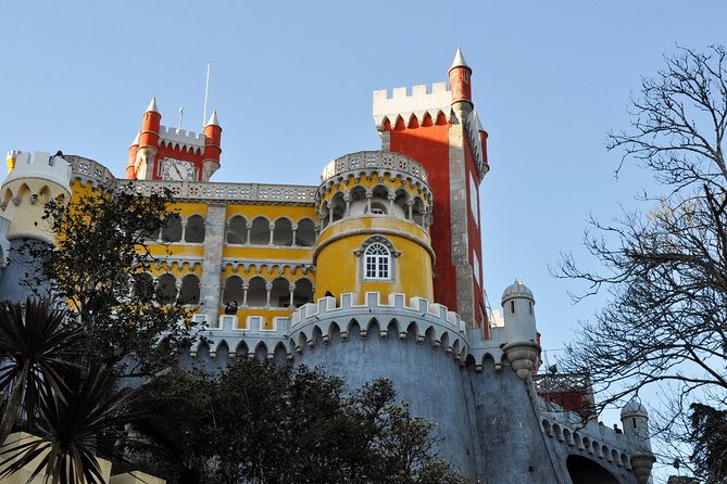 Private Tour to Sintra with Cabo da Roca and Cascais - Cascais Bay Stop: A Calm Break After Palaces