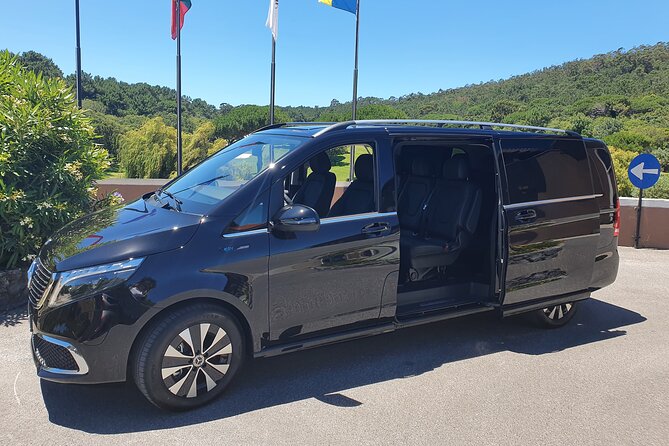 Private Transfer from Airport to Lisbon (Unlimited Waiting Time) - Booking the transfer: what to do before you land
