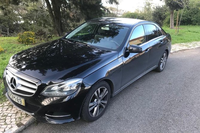 Private Transfer from Lisbon to Porto or from Porto to Lisbon - Comfort details: air conditioning, bottled water, and child seats