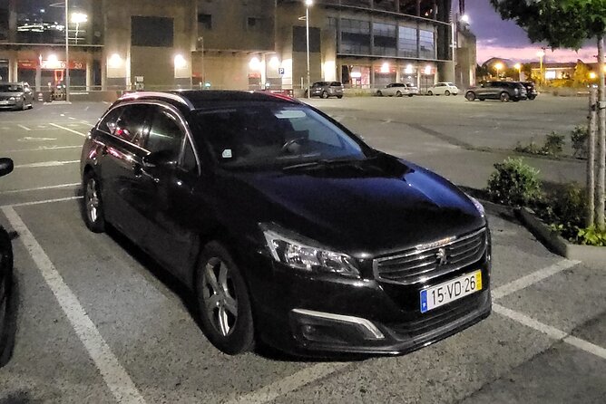 Private Transfer from Lisbon to Porto with Tour - The Guide Advantage: How Hugo Makes the Drive Feel Custom