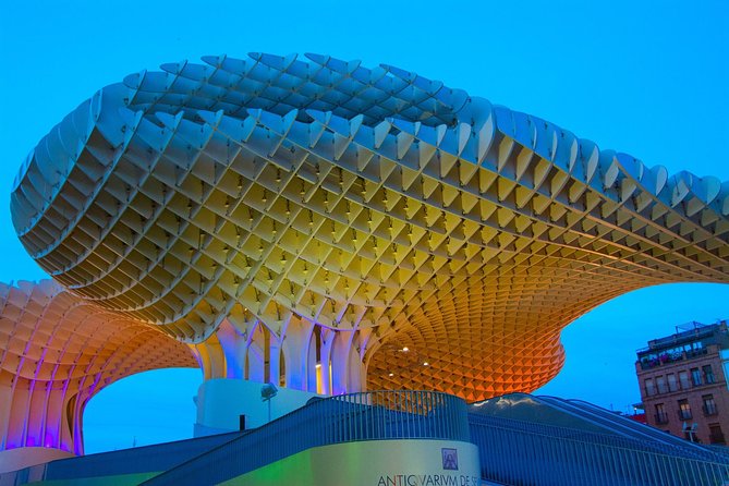 Private Transfer from Lisbon to Seville with 2 hours for sightseeing - Cars and luggage: choosing the right vehicle size is part of the value
