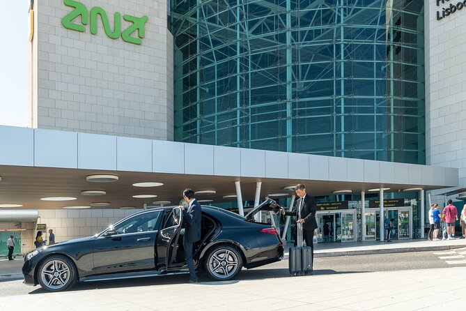 Private Transfer: Lisbon Airport to Any Destination – You Choose - The meet-and-greet system that cuts airport chaos
