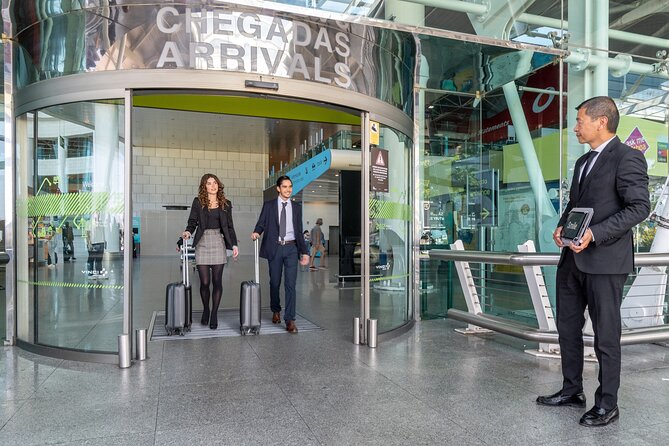 Private Transfer: Lisbon Airport to Any Destination – You Choose - Practical tips so your pickup goes smoothly