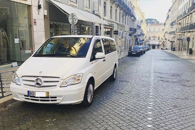 Private Transport from the Airport to the Center of Lisbon - Meet Lisboa Airport, Then Go Straight to Lisbon Center