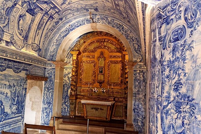Private Trip to Arrábida Natural Park, Palmela Castle and Setúbal - Setúbal Bay and the fish market area: where lunch becomes part of the adventure
