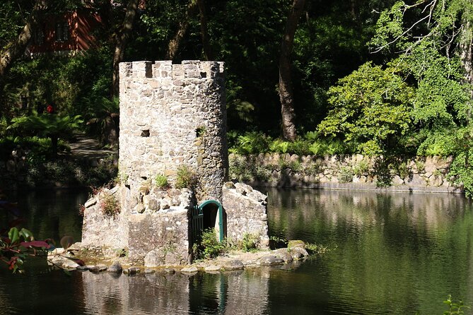 Private Tuk Tuk Half Day Tour in Sintra - Pena Park and the National Palace: romantic architecture with a real time limit