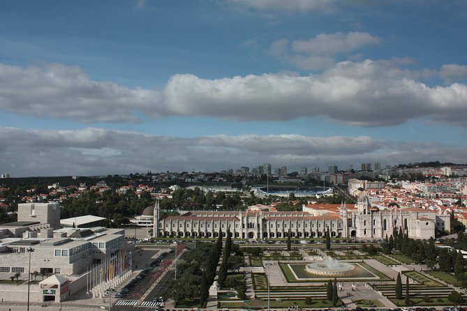 Private Walking Tour in Belém & Visit Tropical Garden - Belém Tower: finishing with a Manueline defender