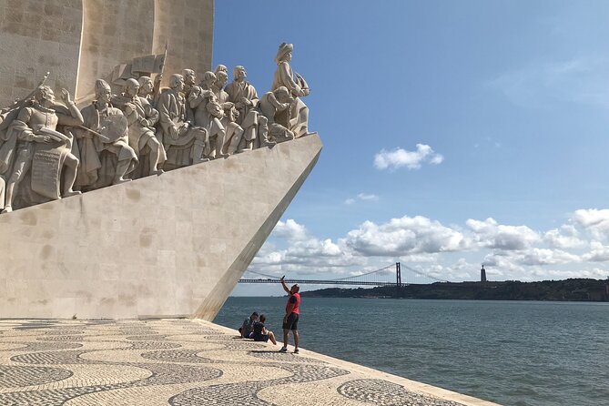 Rent a Scooter in Lisbon | Explore Freely with a Honda PCX - Turning route suggestions into a stress-free day
