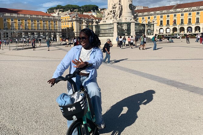 Riverside Ride Audio Adventure Lisbon to Belem - MAAT and the Rooftop Terrace Moment