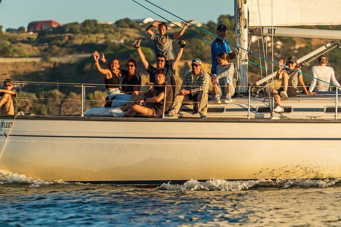 Romantic Private Sailboat in Lisbon for couples - Getting there smoothly: Blue Skipper at Doca de Alcântara Norte