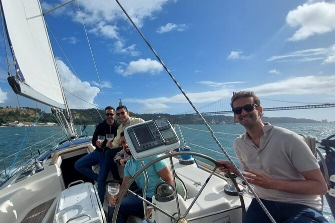 Romantic Private Sailboat in Lisbon for couples - The 25th of April Bridge pass-by: the dramatic opening act