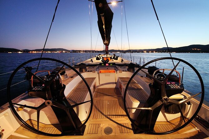 Sail & Dine Sailboat Tour With Sunset - King Christ and Commerce Square: Lisbon’s riverfront icons up close