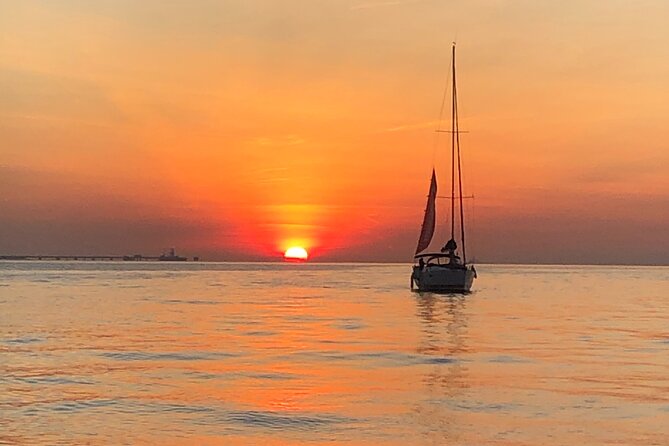 Sailing tour to the sunset in Lisbon - A rocky waterfront chapter: the old artillery ship story
