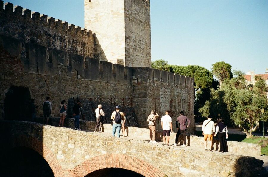 São Jorge Castle Skip-the-line Entry Ticket - Inside São Jorge Castle: exhibition context and independent exploring