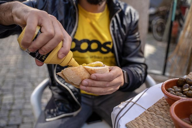Segway Food Tour of Alfama and Old Town Lisbon - Sé de Lisboa Cathedral: stop five minutes, learn a lot